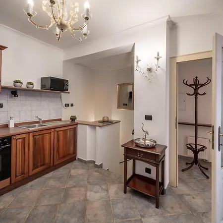 Apartman Chateau 9 By Adrez *