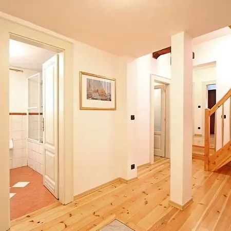 Chateau 9 By Adrez Apartment Prag