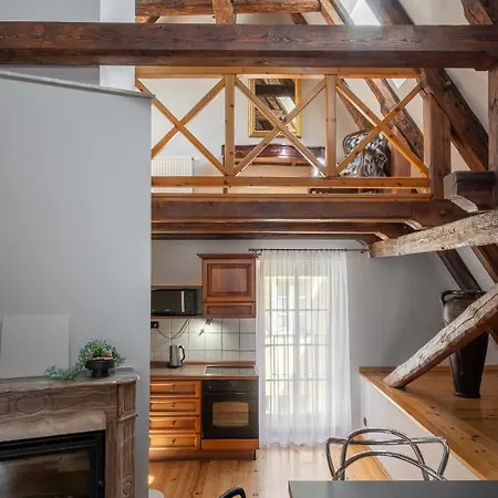 Apartment Chateau 9 By Adrez Prag
