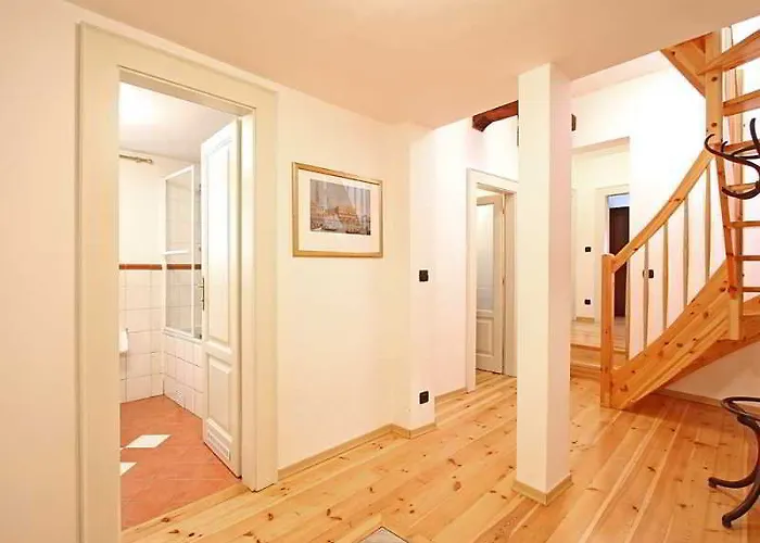 Chateau 9 By Adrez Apartment Prag