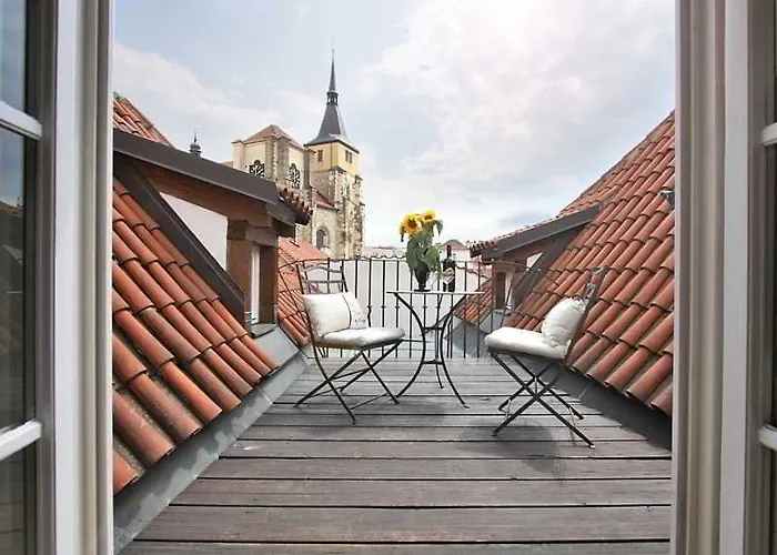 Chateau 9 By Adrez Apartment *