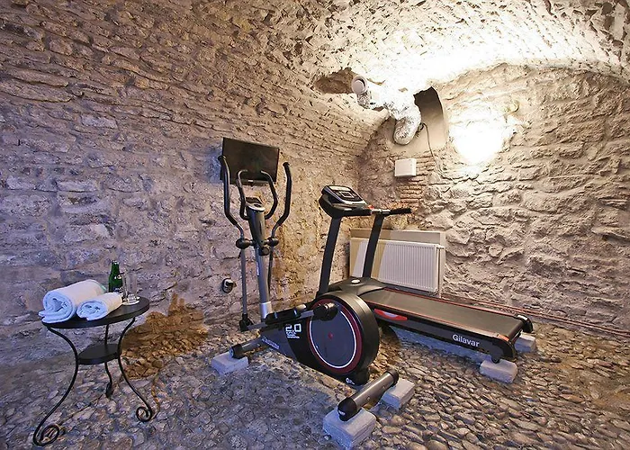 Chateau 9 By Adrez Apartment *