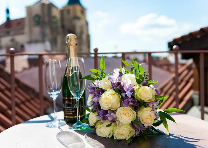 Chateau 9 By Adrez Apartment