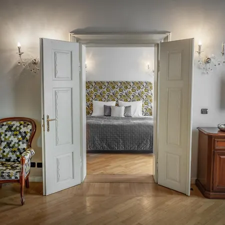 Chateau 9 By Adrez Apartmán Praha