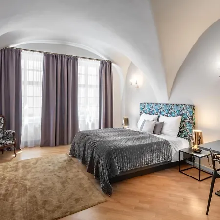 Chateau 9 By Adrez Apartmán *