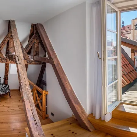 Chateau 9 By Adrez Apartmán Praha