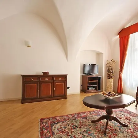 Chateau 9 By Adrez Apartmán
